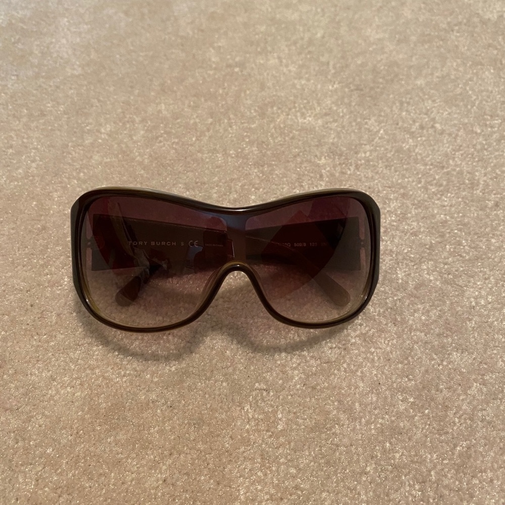 Ken eurich inspired Tory Burch Brown Frame Sunglasses with Gold Case